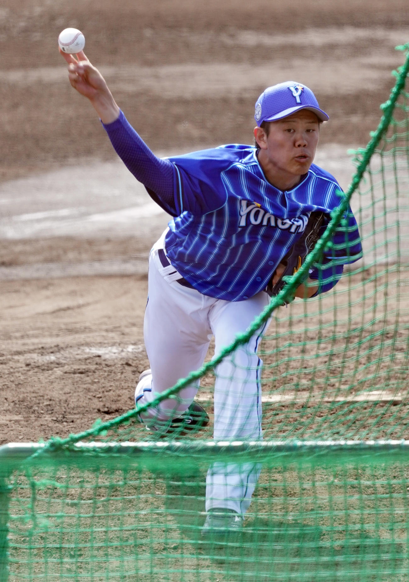 打撃投手で登板したDeNA上茶谷（撮影・大野祥一）