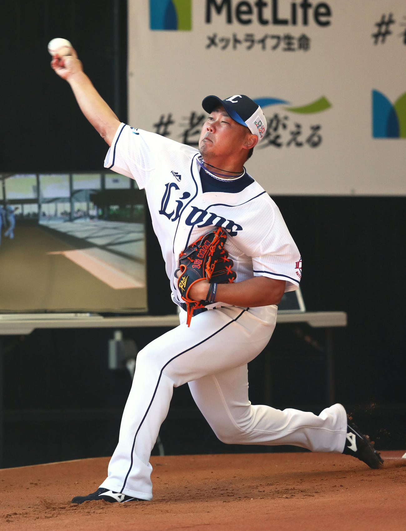 今キャンプ2度目のブルペン入りをした西武松坂（撮影・足立雅史）