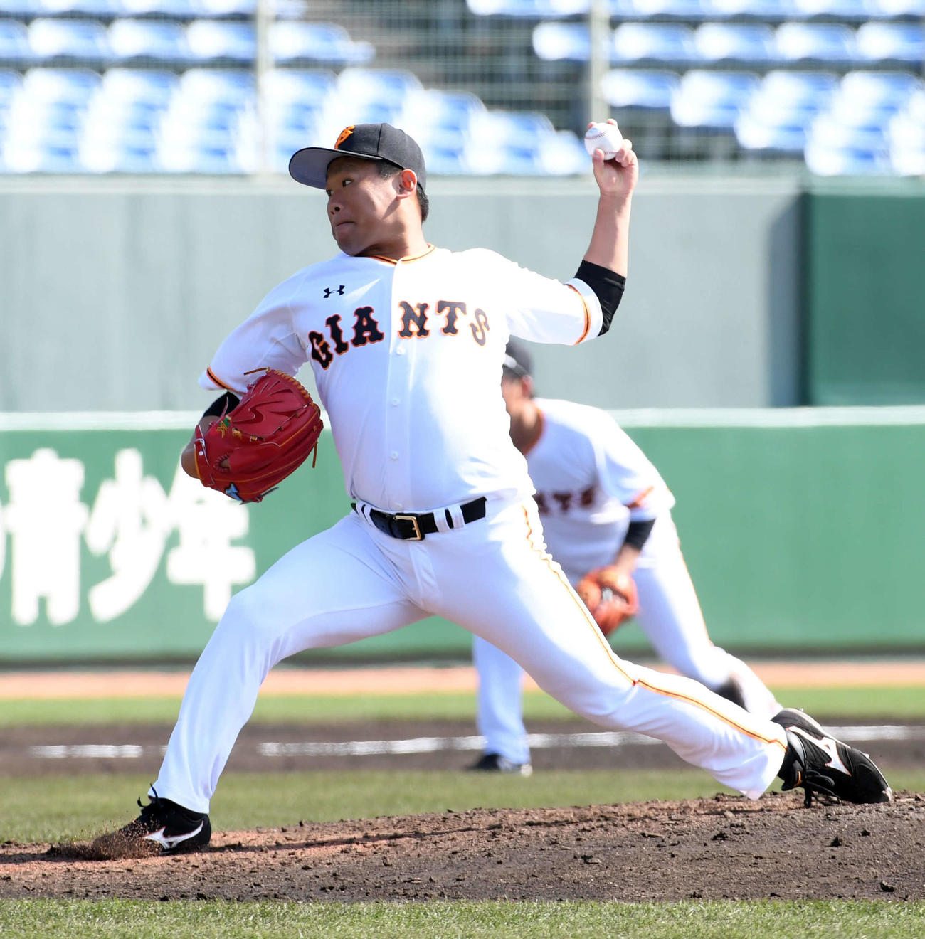 紅白戦　白組の2番手田口（撮影・たえ見朱実）