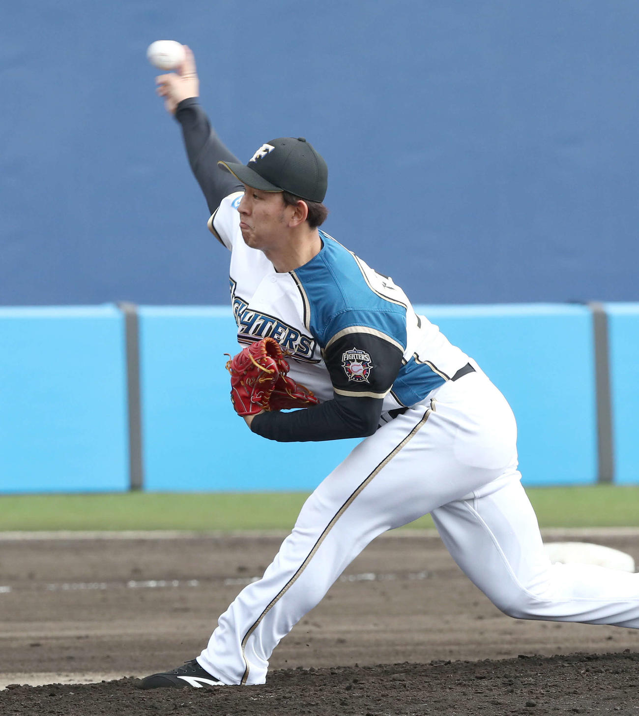 日本ハム紅白戦　5回に登板した柿木（撮影・黒川智章）