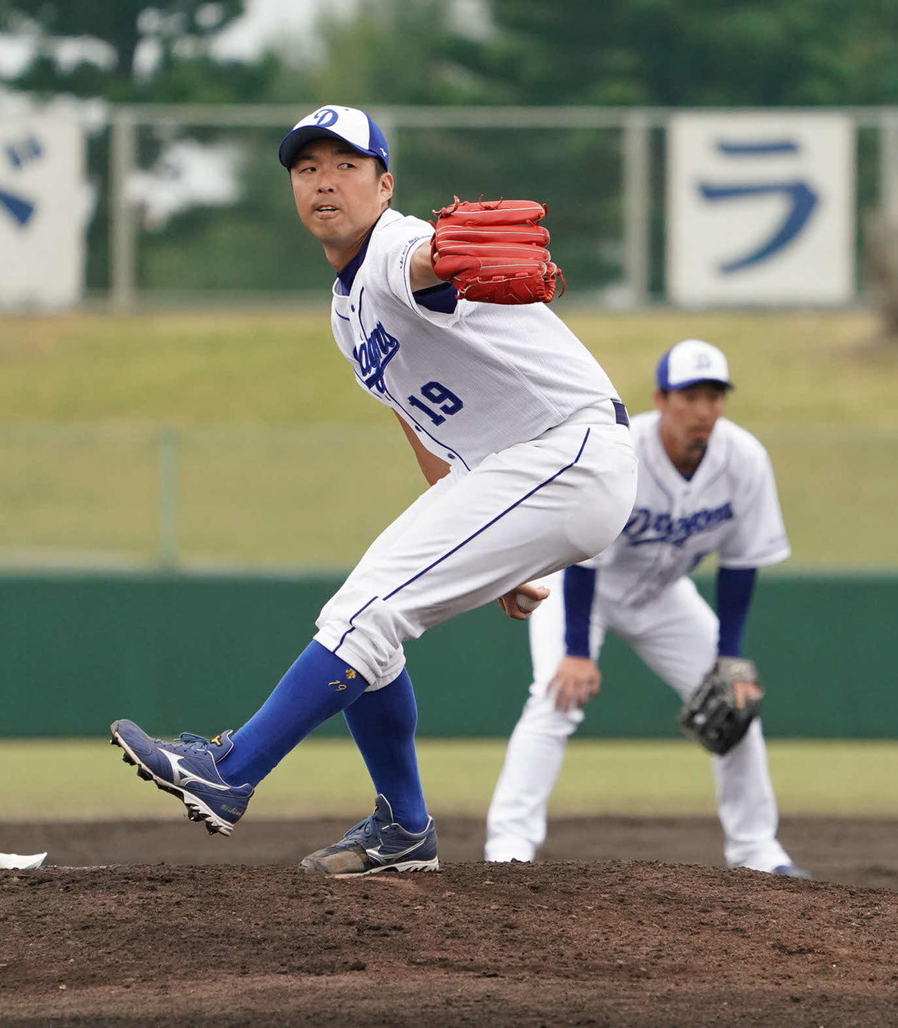 シート打撃に登板する吉見（撮影・森本幸一）