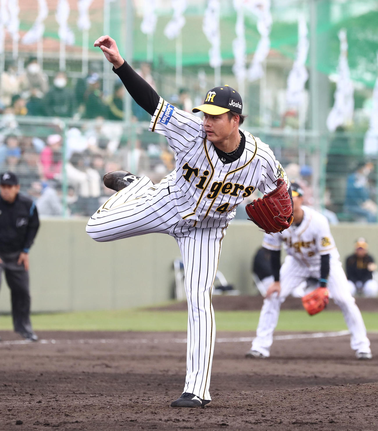 阪神対日本ハム　9回に登板の守屋（撮影・黒川智章）