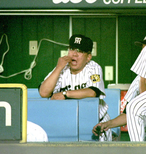 野村克也監督、「来年もやりまっせ〜」と余裕？