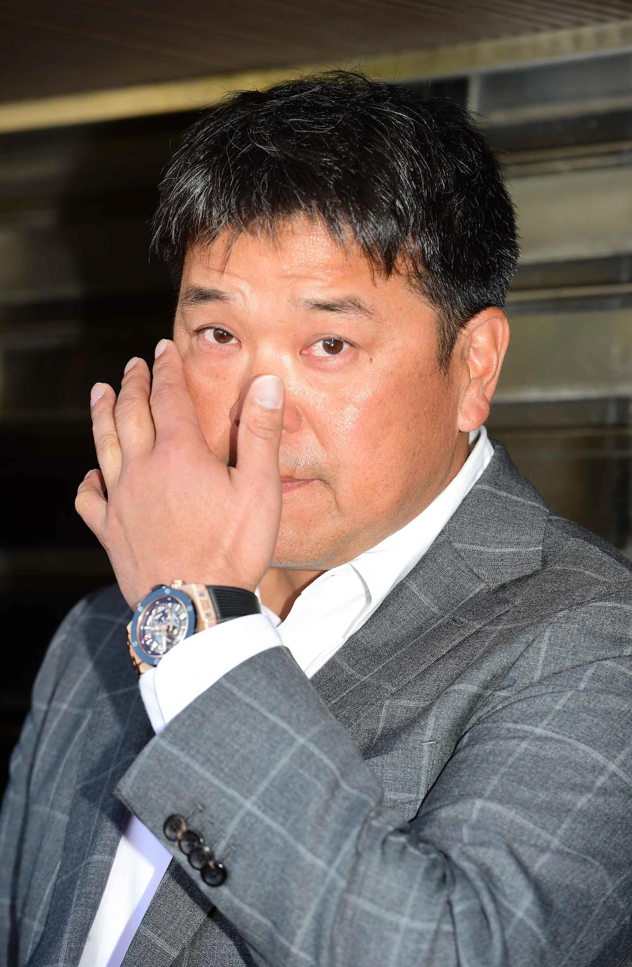 父野村克也さんとの思い出を涙を浮かべながら語る野村楽天1軍作戦コーチ（撮影・小沢裕）