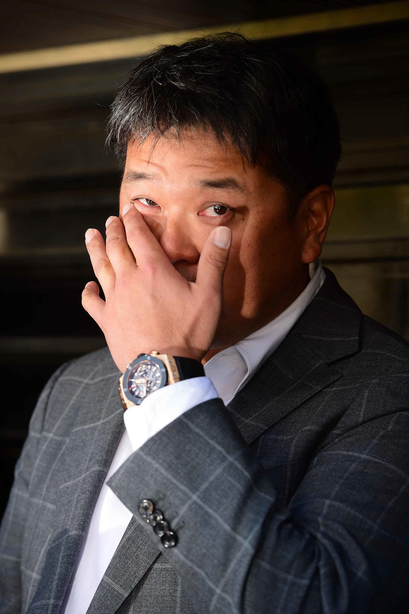 父野村克也さんとの思い出を涙を浮かべながら語る野村楽天1軍作戦コーチ（撮影・小沢裕）