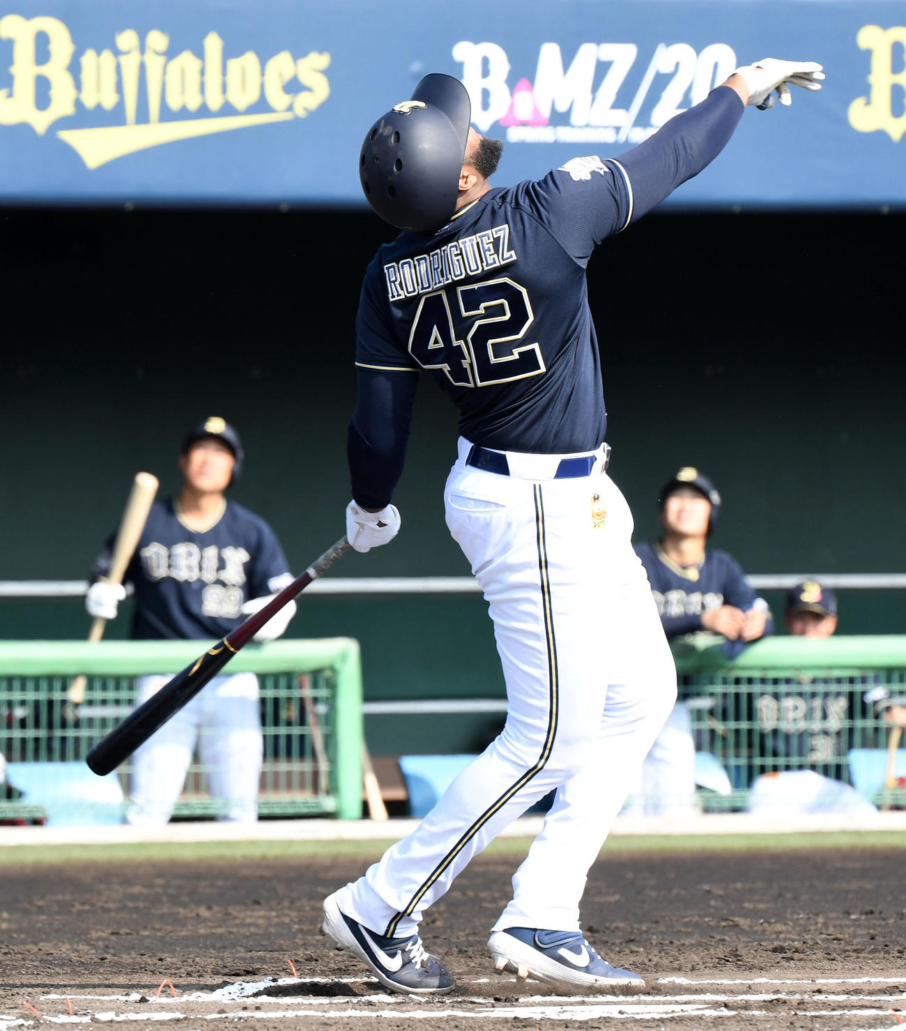 紅白戦　4回表紅組無死、ロドリゲスは捕邪飛に倒れる（撮影・前岡正明）
