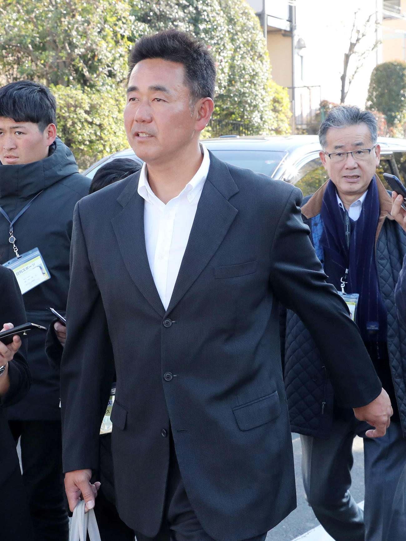 故野村氏の思い出を語る副島氏（撮影・鈴木正人）