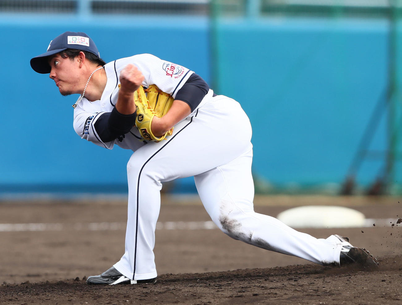 紅白戦　白組3番手で登板し2イニング無安打の好投を見せた西武与座（撮影・足立雅史）