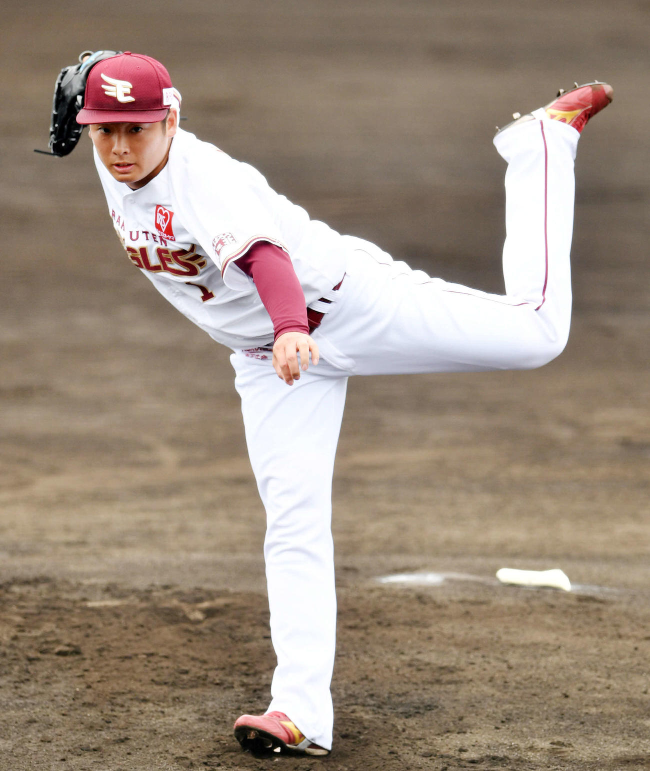 楽天対ヤクルト　先発で力投する楽天松井（撮影・滝沢徹郎