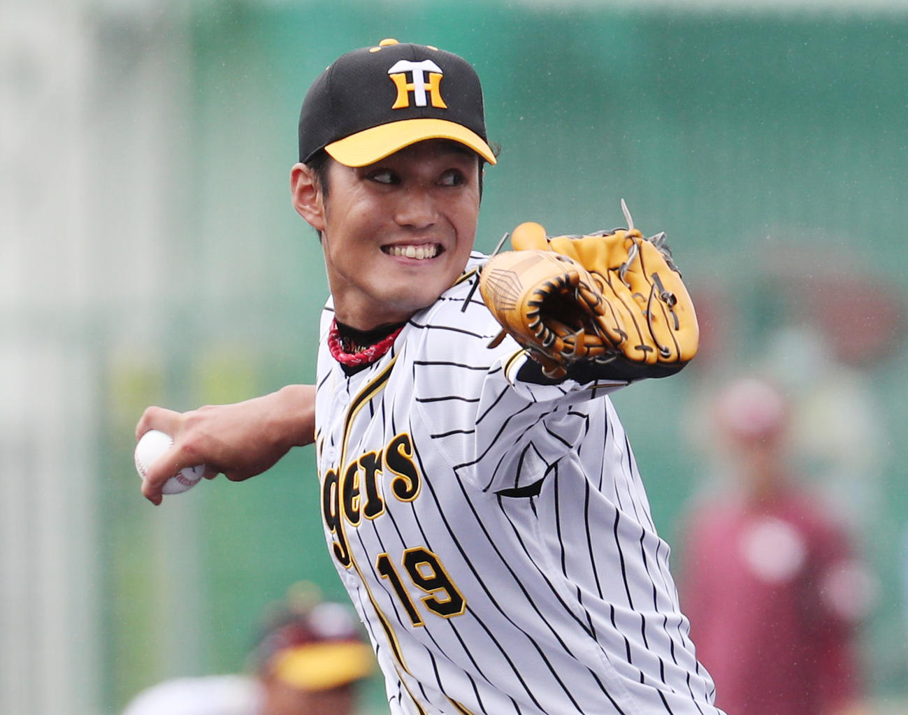 練習試合阪神対楽天　4回から登板する藤浪（撮影・清水貴仁）