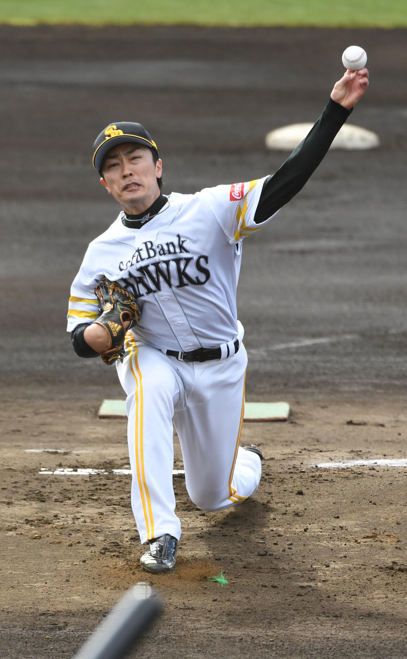 ソフトバンク紅白戦　先発の和田は2回を投げ2安打1失点（撮影・今浪浩三）