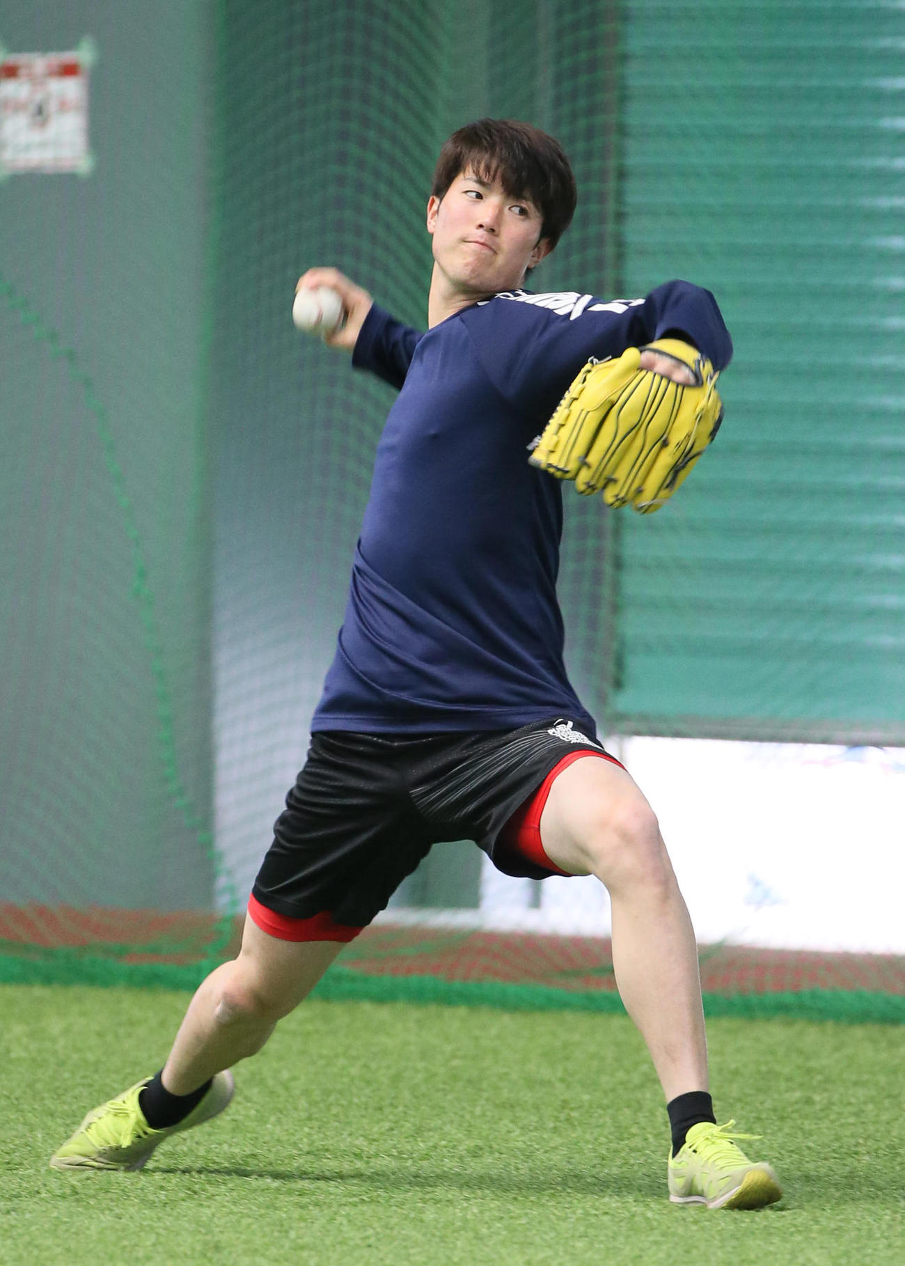 休日返上でトレーニングする森下（撮影・栗木一考）