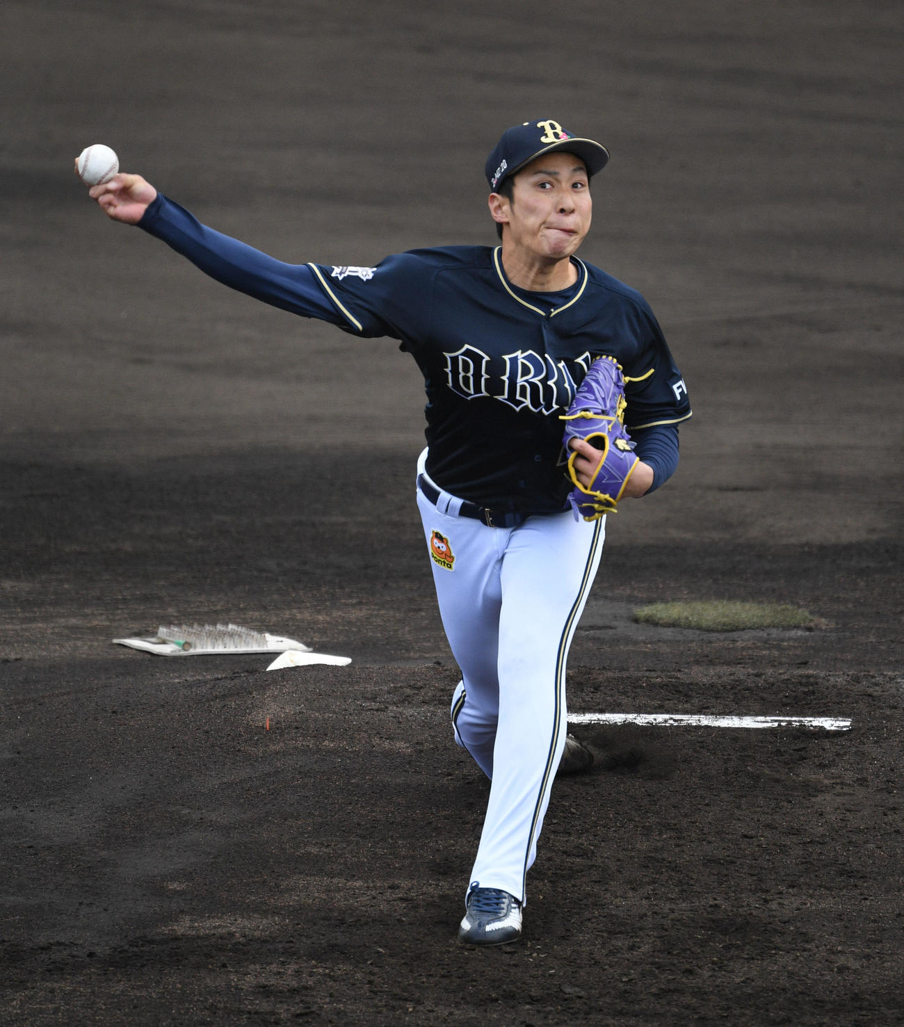 シート打撃に登板した村西良太（撮影・渦原淳）
