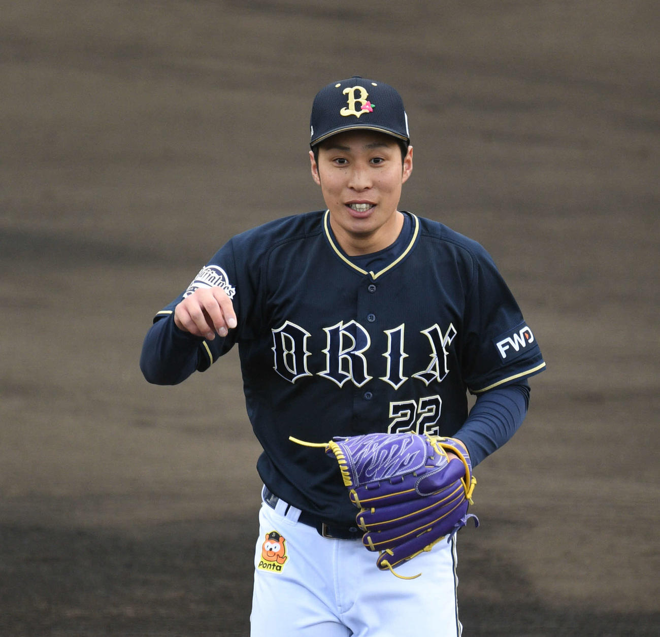 シート打撃に登板した村西良太はまずまずのデキに笑顔を見せる（撮影・渦原淳）