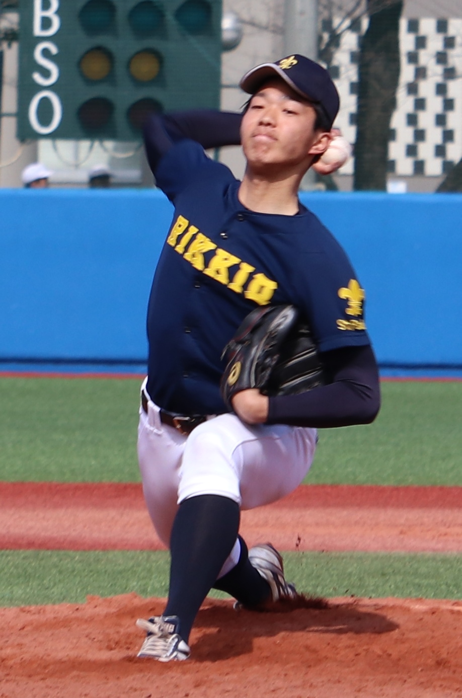 立大－桐蔭横浜大　7回からの2イニングを完璧に抑えた立大・島田（撮影・古川真弥）