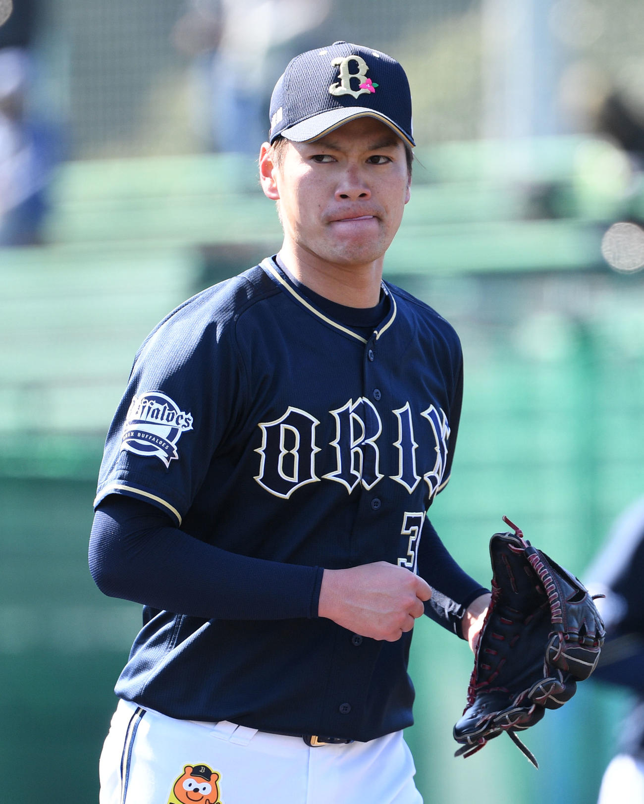 オリックス紅白戦5回裏に白組6失点を浴び唇をかむK－鈴木（撮影・渦原淳）