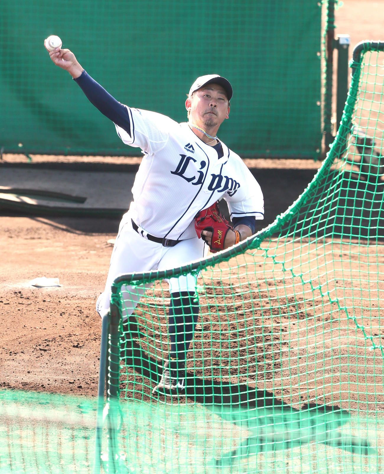 今キャンプ初の打撃投手を務めた西武松坂（撮影・足立雅史）