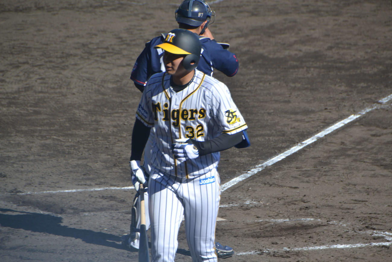 8回俊介の代打で出場し見逃し三振に倒れた阪神井上
