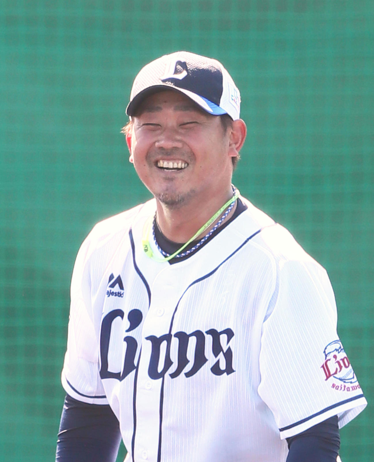 打撃投手を終えた西武松坂は笑顔でマウンドを降りる（撮影・足立雅史）