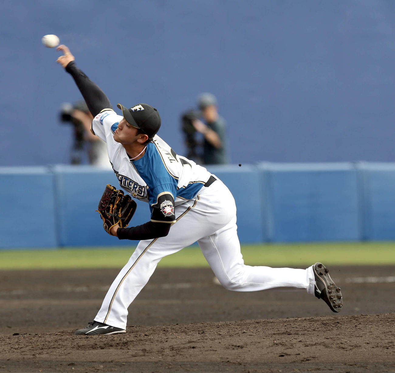日本ハム対DeNA　5回から登板する日本ハム立野（撮影・佐藤翔太）