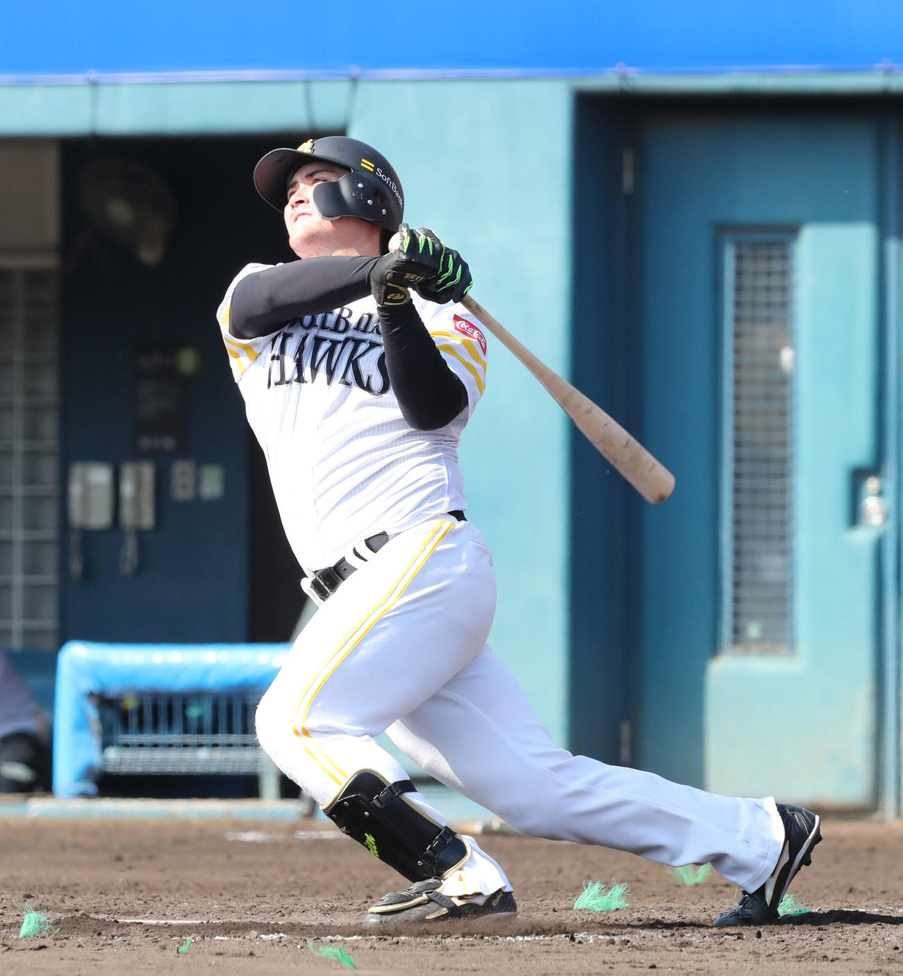 紅白戦　3回裏白組2死、リチャードは左越えに本塁打を放つ（撮影・梅根麻紀）