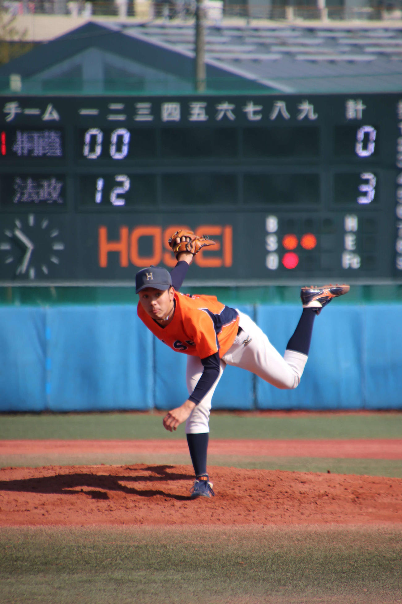 法大　法大対桐蔭横浜大オープン戦。先発した石川達也は3回を投げ3回完全5奪三振と好投した（撮影・保坂淑子）