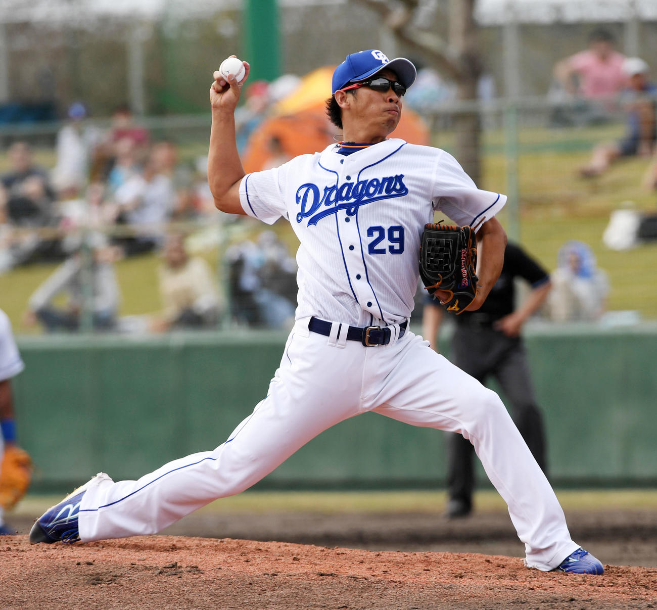 中日対阪神　中日2番手の山井（撮影・前岡正明）