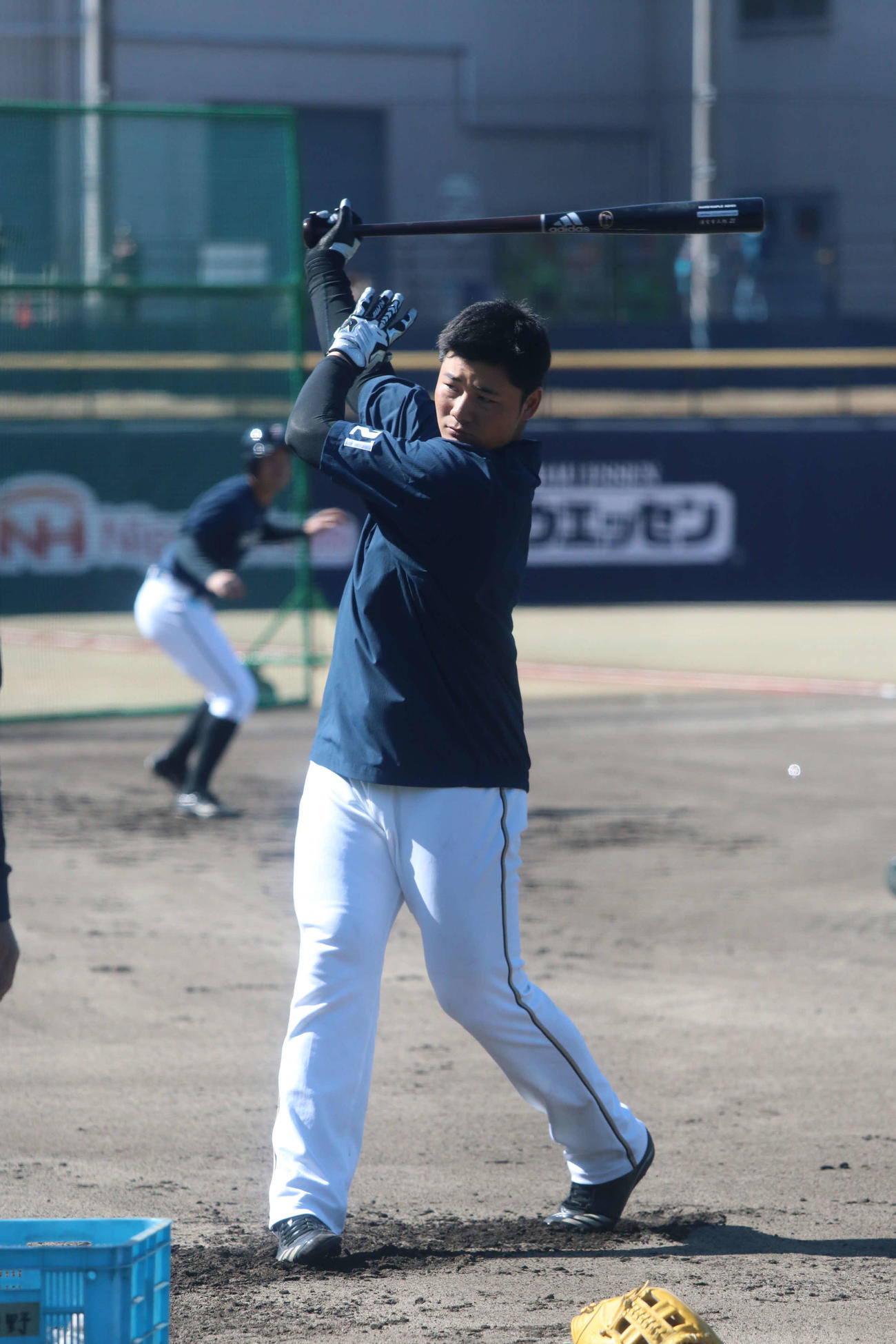 ティー打撃をする日本ハム清宮（撮影・山崎純一）