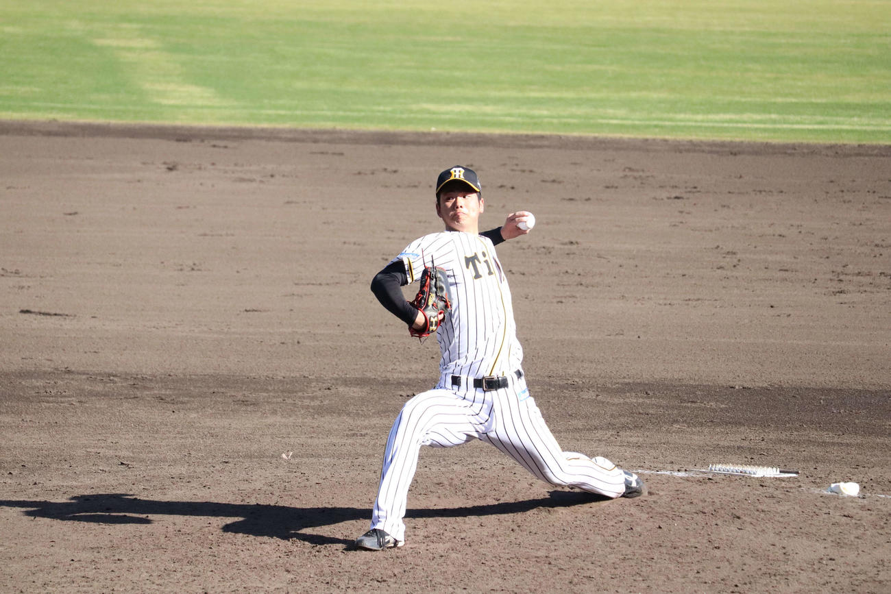 阪神2軍対高知FD　プロ初登板の川原は1回を無安打に抑える（撮影・只松憲）