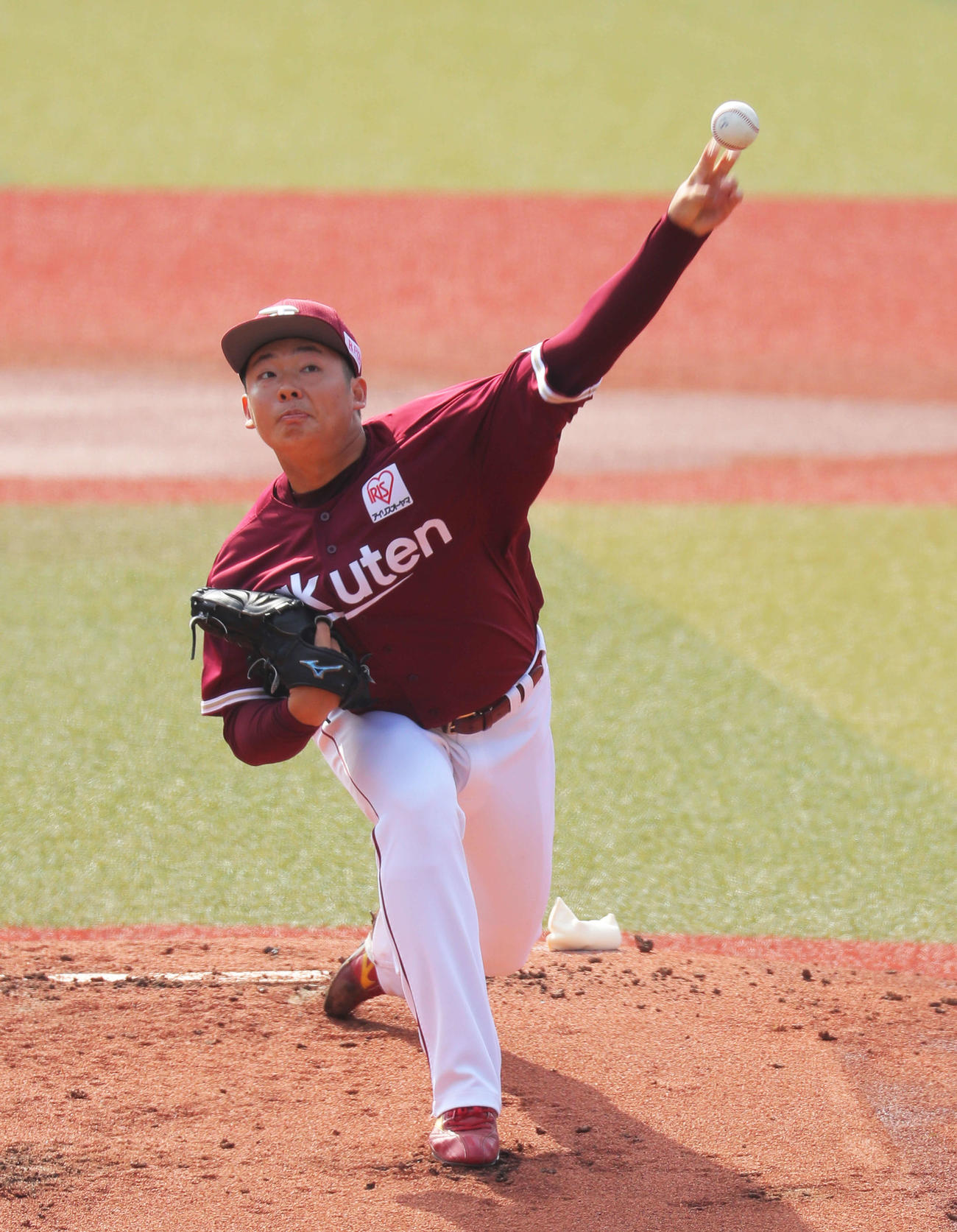 ロッテ対楽天　先発登板で力投する楽天松井（撮影・河田真司）