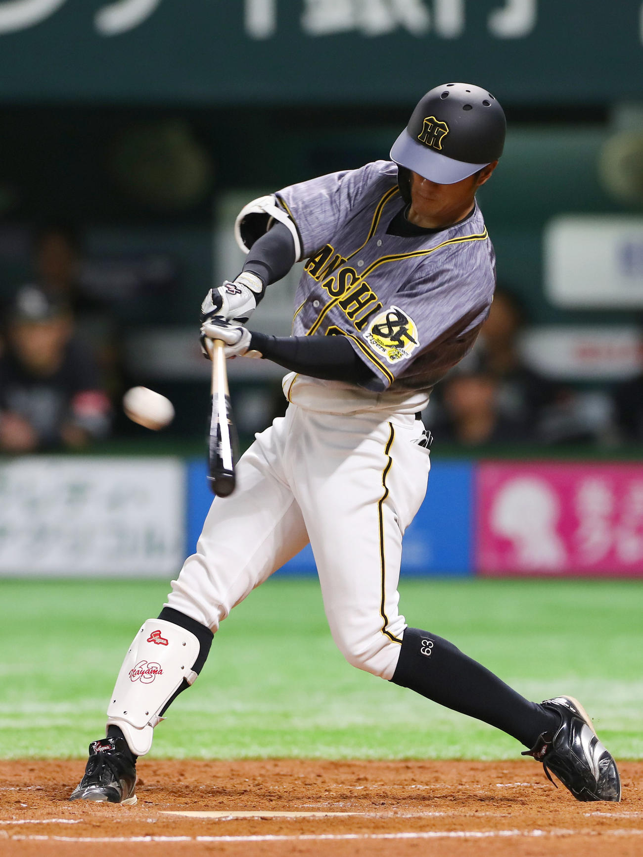 ソフトバンク対阪神　9回表阪神1死、中越え二塁打を放つ板山（撮影・前田充）