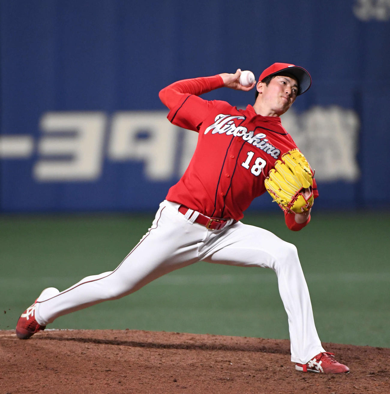 広島2番手で登板する森下暢仁（撮影・森本幸一）