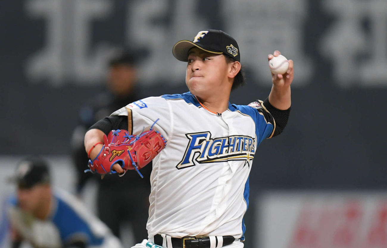 日本ハム対巨人　力投する日本ハム先発の河野（撮影・加藤諒）