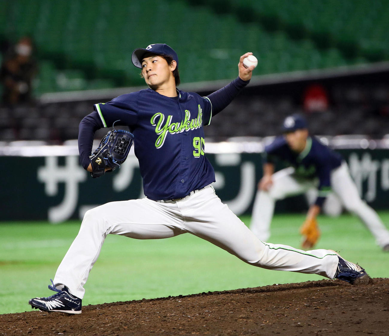 ソフトバンク対ヤクルト　3番手で登板した長谷川宙輝（撮影・栗木一考）