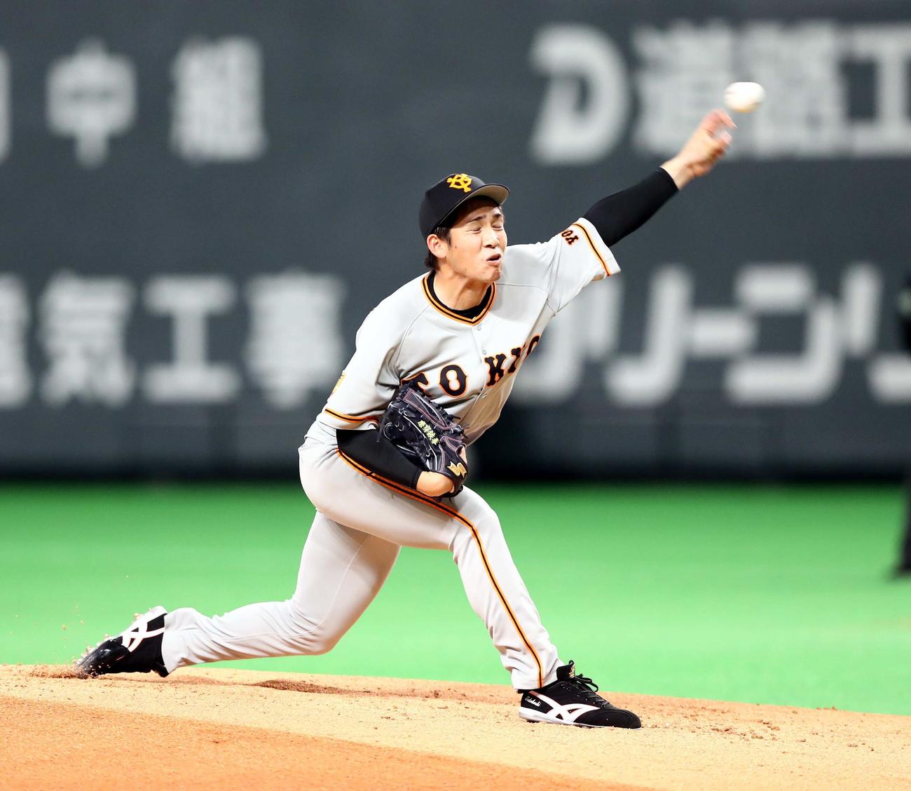 日本ハム対巨人　巨人先発の高橋（撮影・黒川智章）