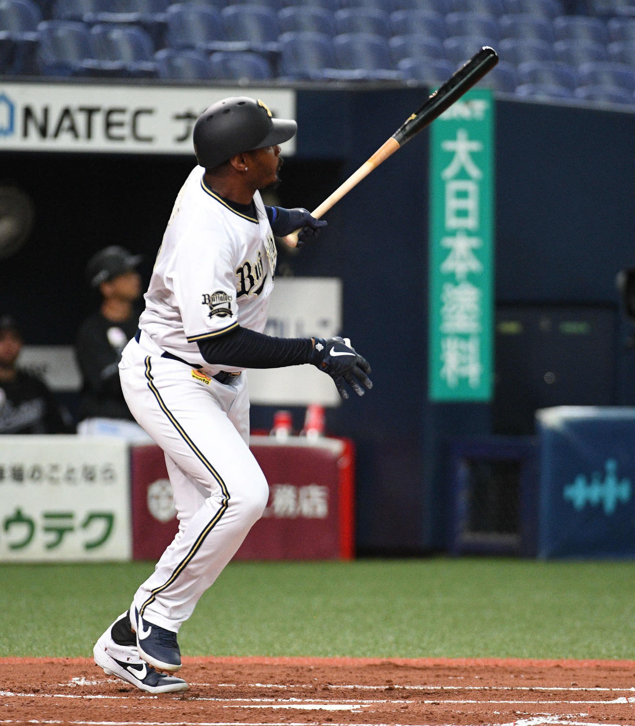 オリックス対ロッテ　1回裏オリックス2死一塁　アダム・ジョーンズは2点本塁打を放つ（撮影・渦原淳）