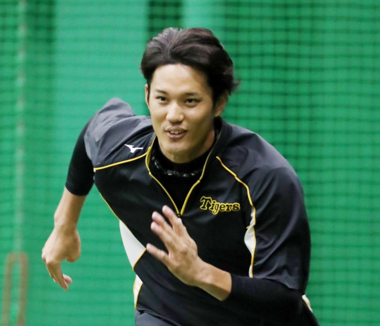 ダッシュを繰り返す藤浪（撮影・加藤哉）