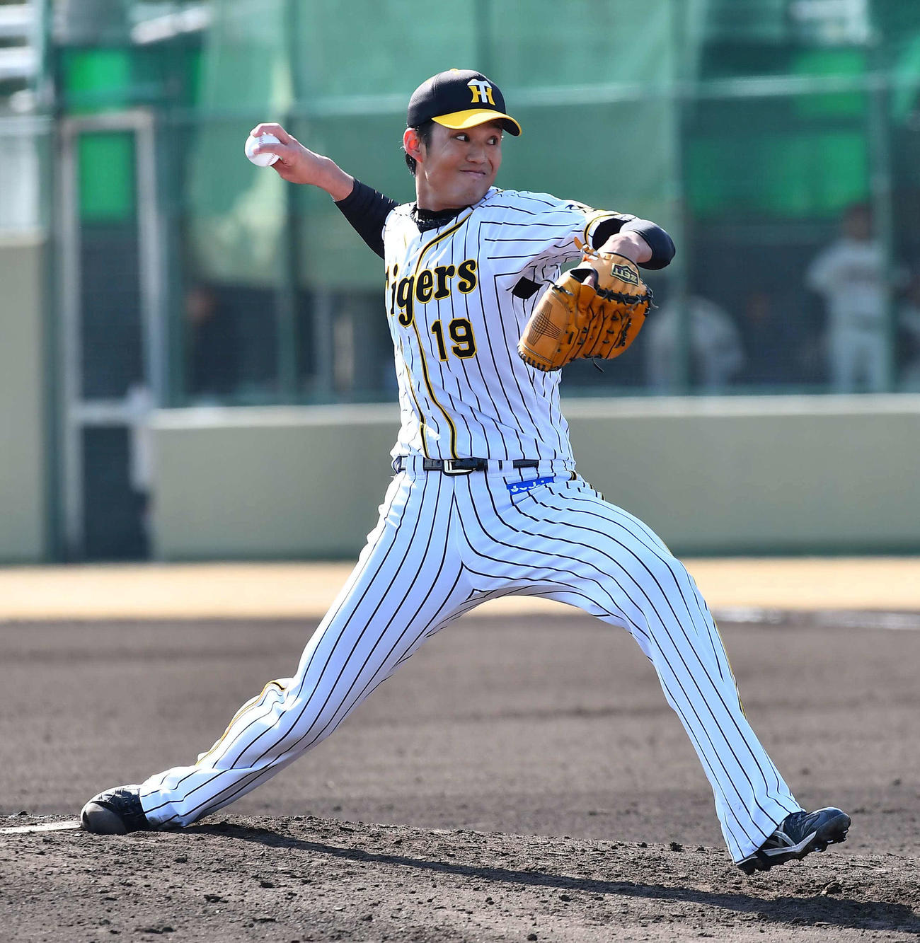 3番手で登板する藤浪晋太郎（撮影・上田博志）