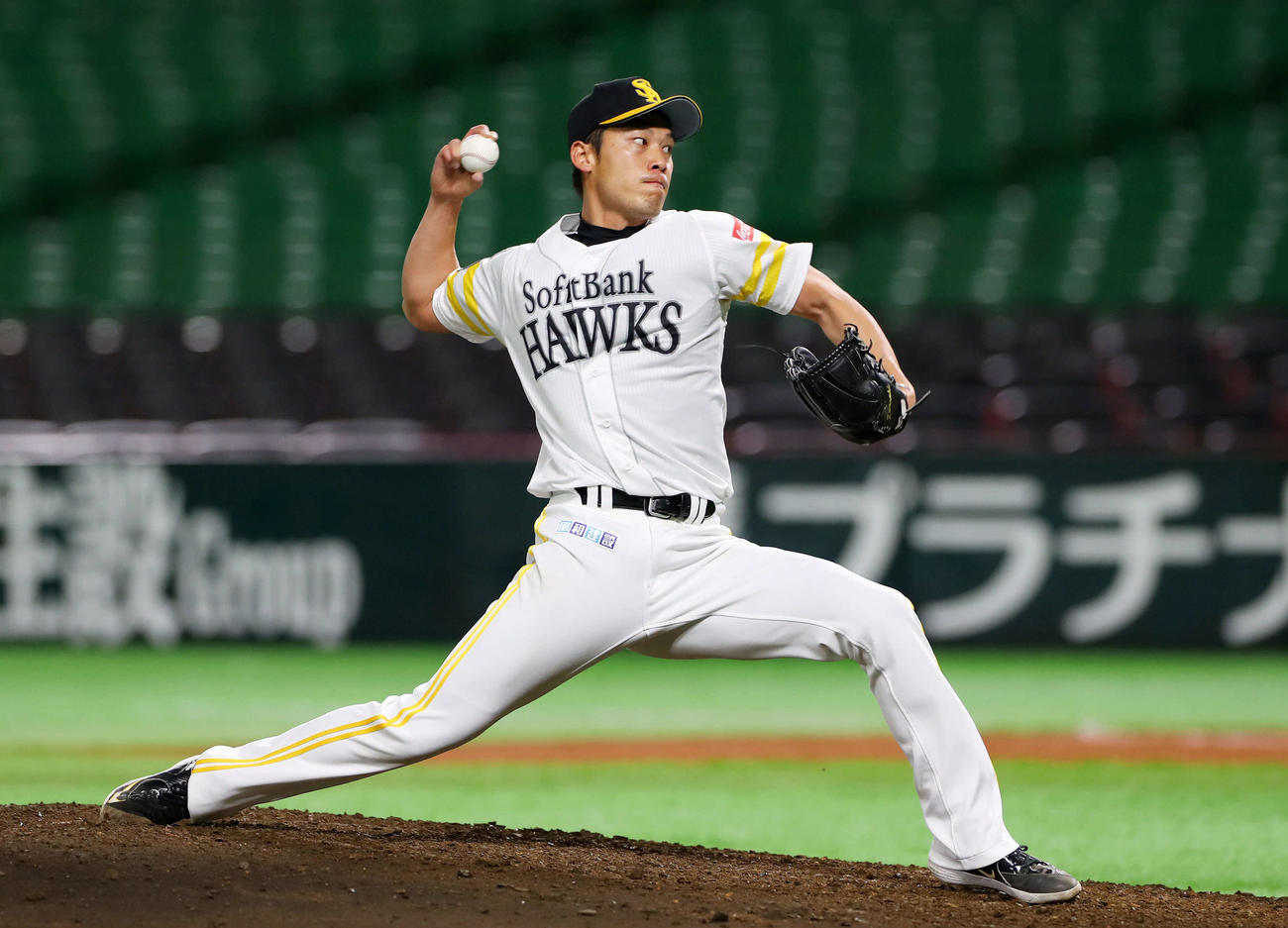 ソフトバンク岩崎翔（2020年2月29日撮影）