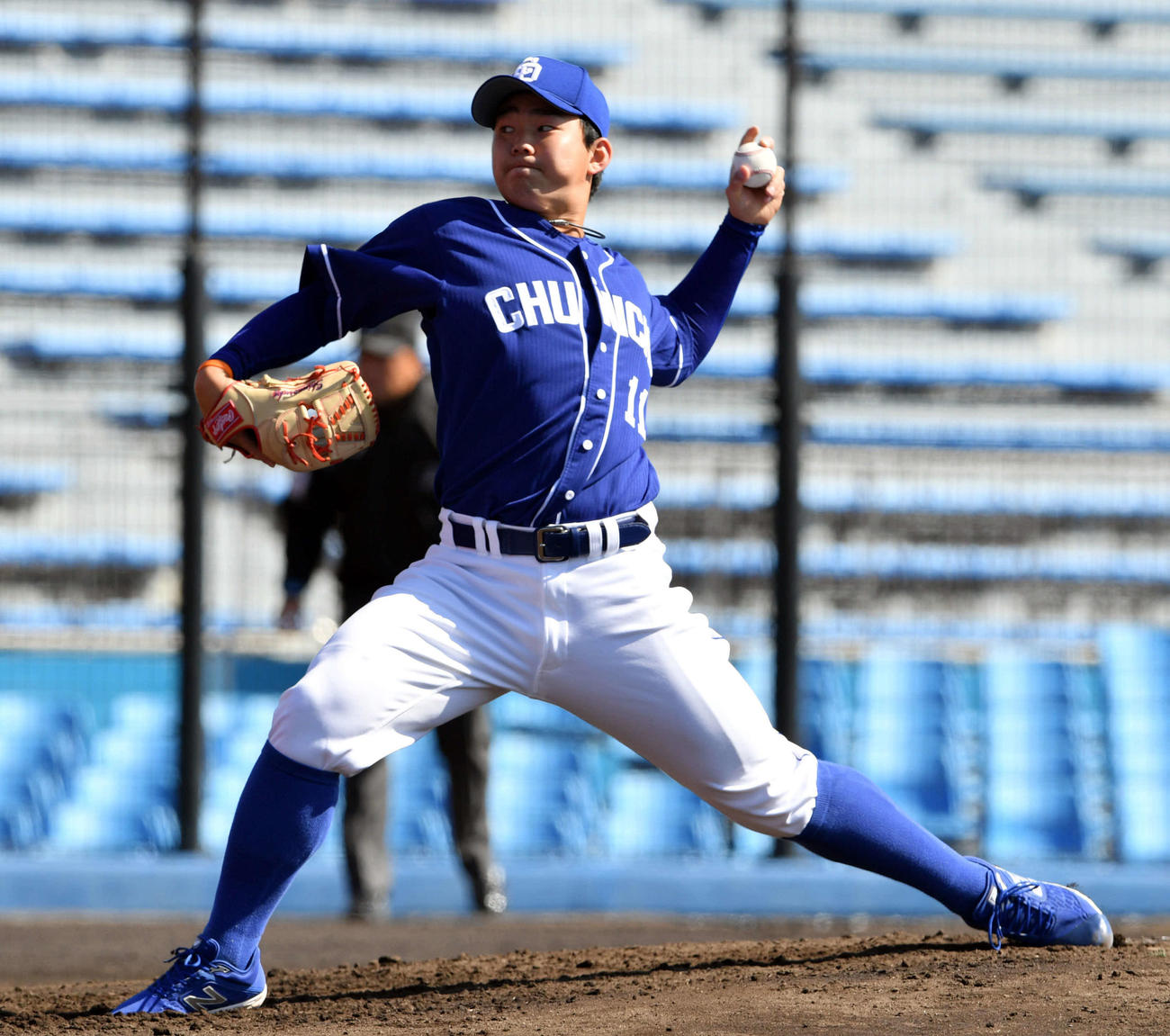 楽天対中日　先発で力投する中日小笠原（撮影・滝沢徹郎）