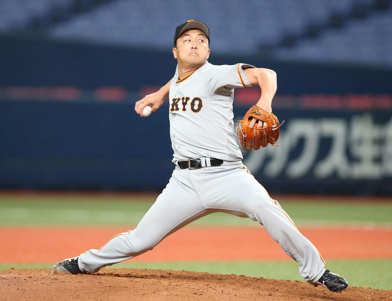 オリックス対巨人　5回裏に巨人3番手で登板した沢村（撮影・河野匠）