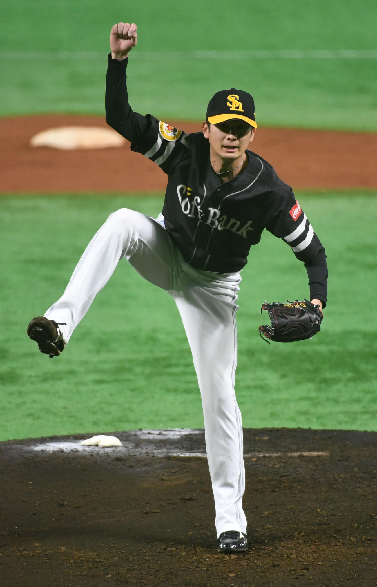 紅組先発の二保は4回を1失点に抑える（撮影・今浪浩三）