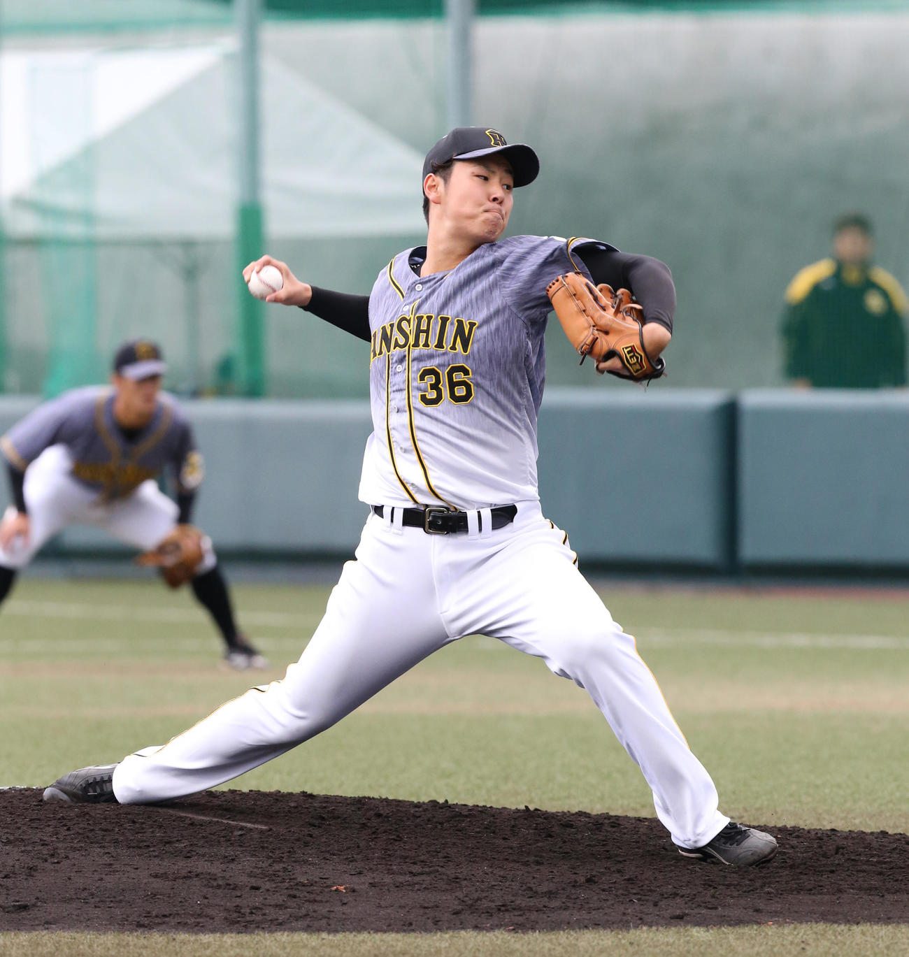教育リーグ、ソフトバンク対阪神　3番手で登板した阪神浜地（撮影・菊川光一）