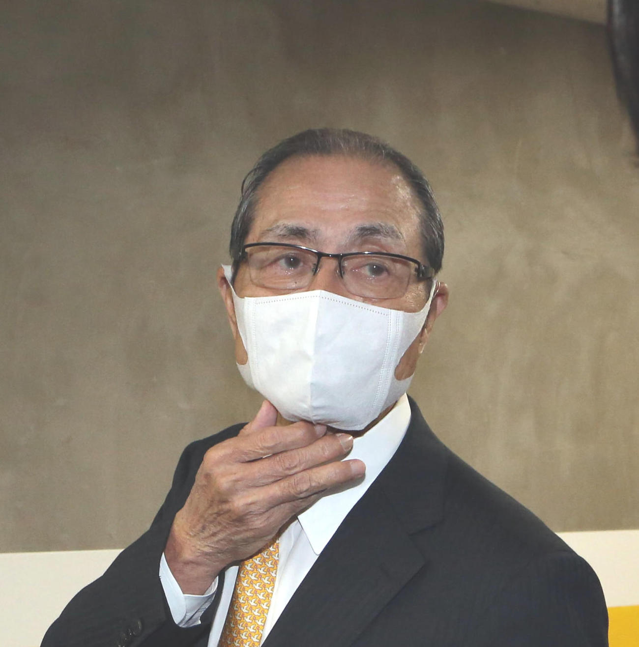 記者の質問に答える王貞治ソフトバンク球団会長（撮影・栗木一考）