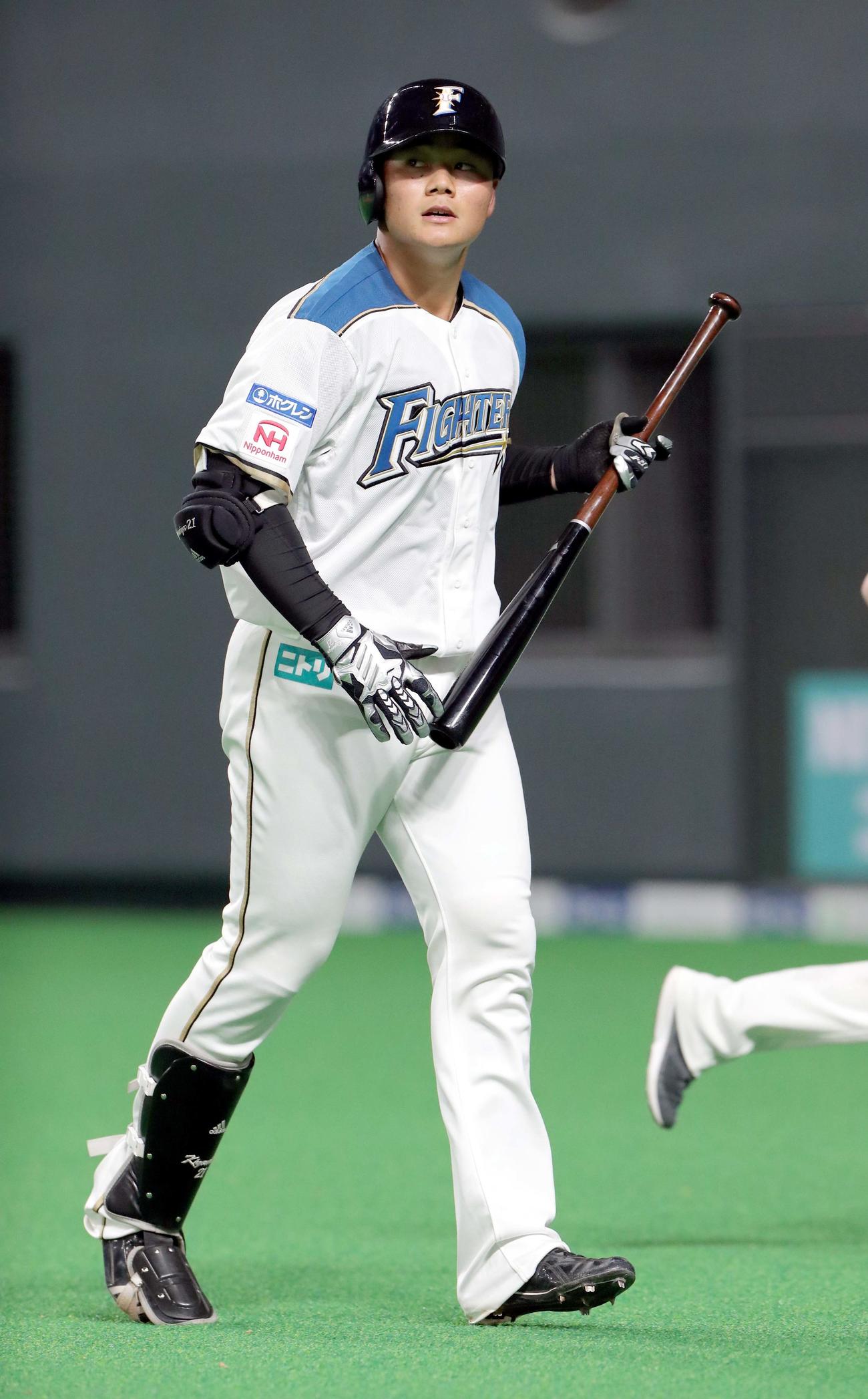 日本ハム対DeNA　9回裏日本ハム1死二塁、清宮は二ゴロに終わる（撮影・佐藤翔太）