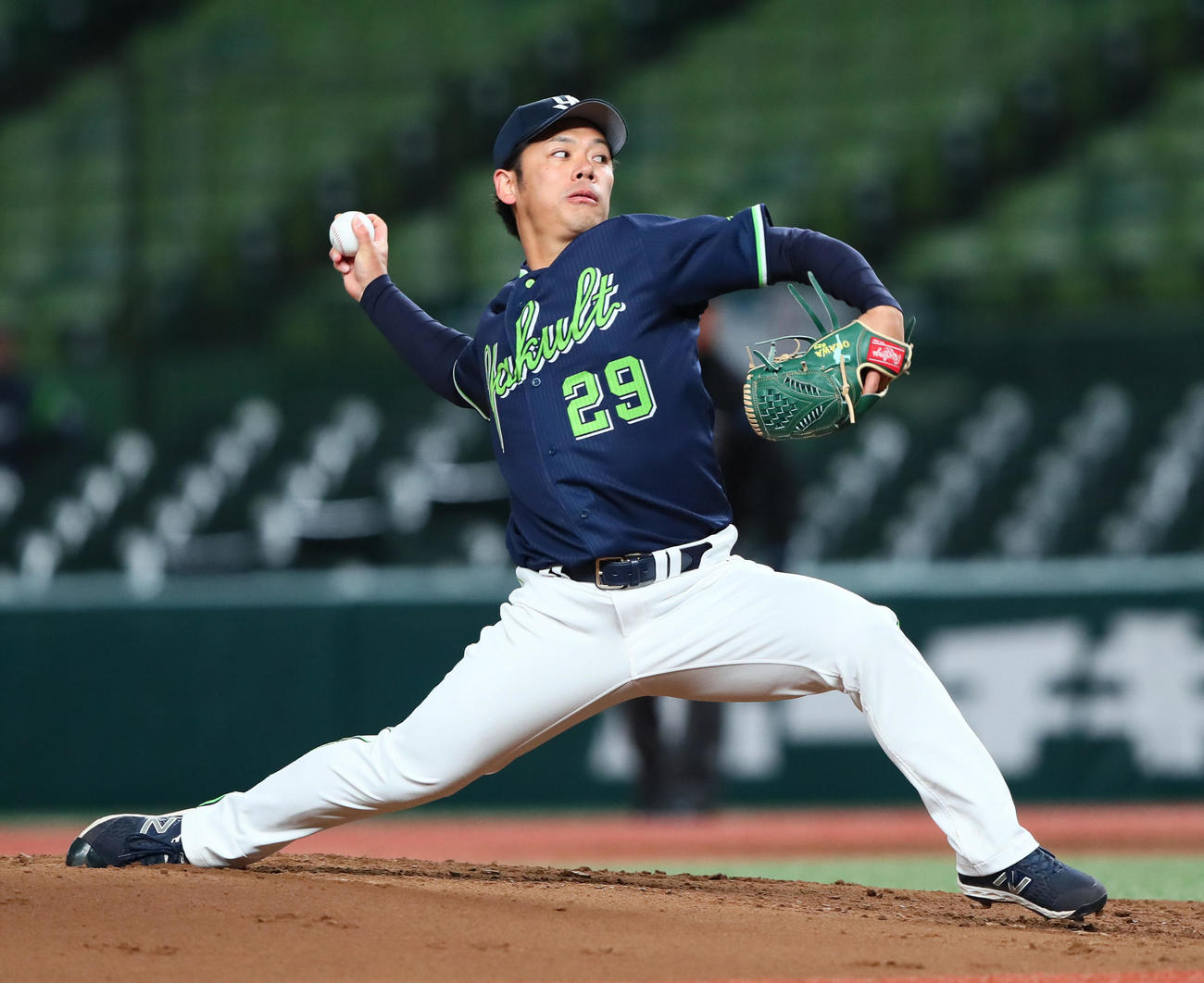 西武対ヤクルト　ヤクルト先発の小川（撮影・足立雅史）
