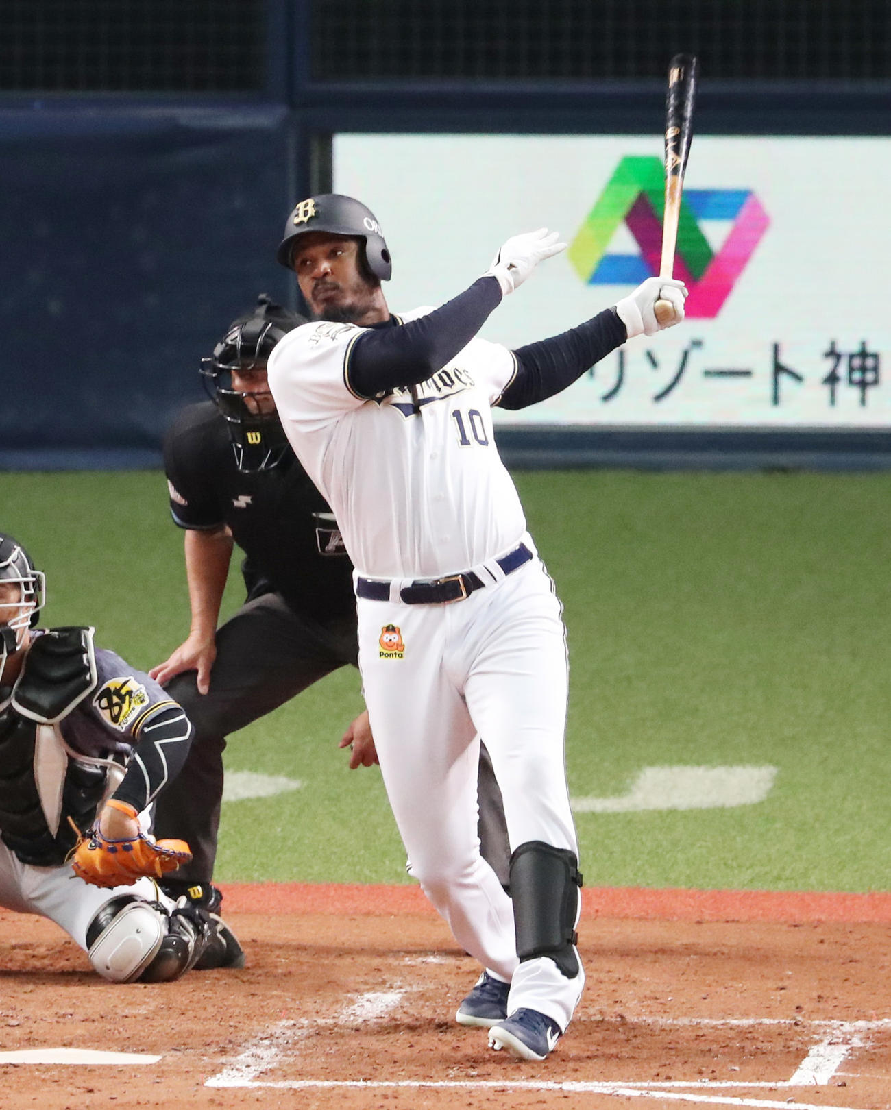 オリックス対阪神　5回裏オリックス2死、右飛に倒れるアダム・ジョーンズ（撮影・清水貴仁）