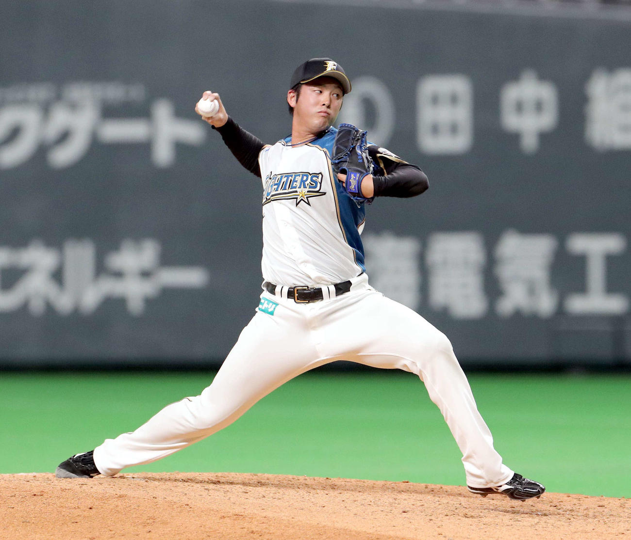 日本ハム対DeNA　9回に登板し、無失点に抑えた日本ハム長谷川（撮影・佐藤翔太）