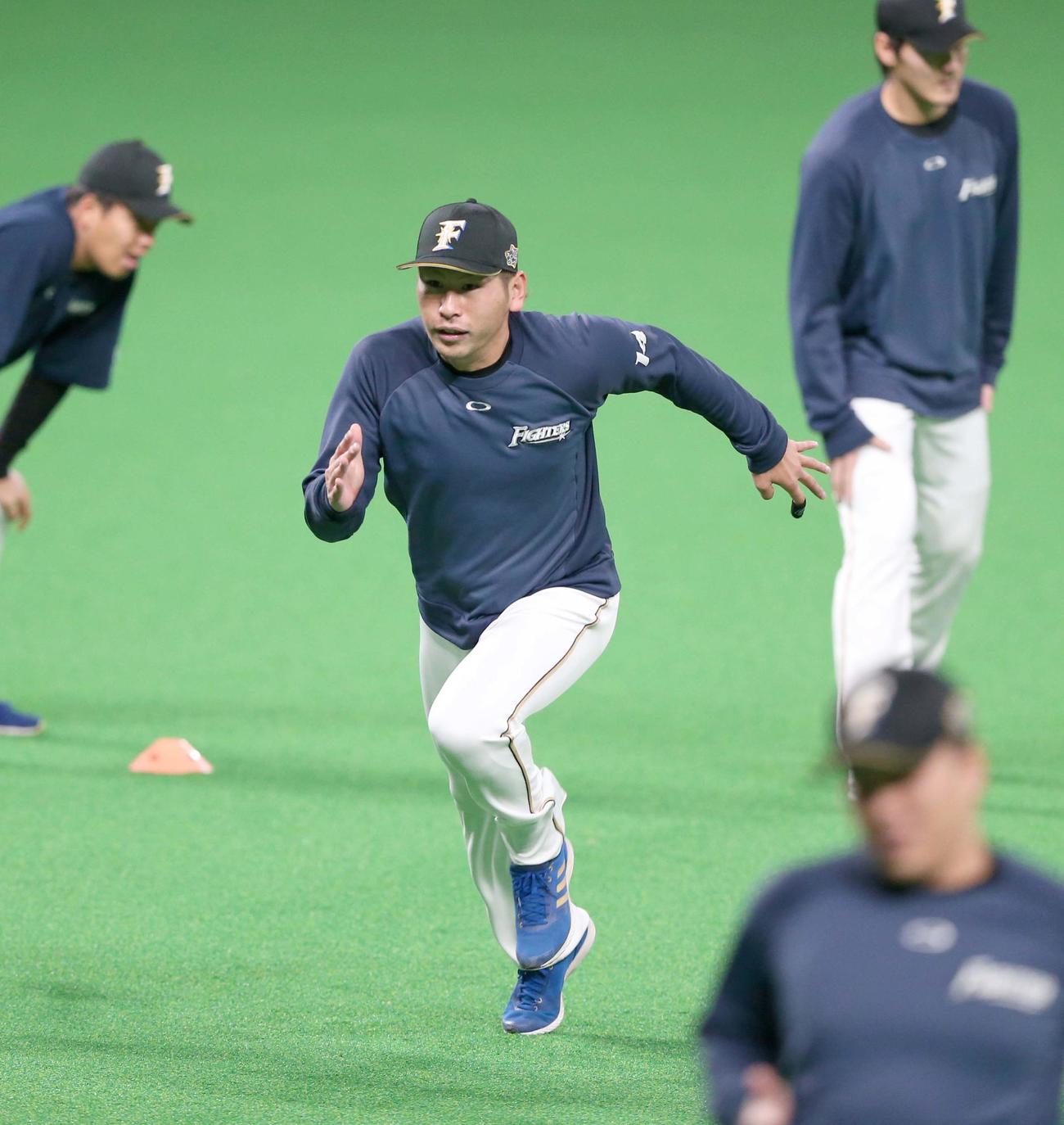 ダッシュする加籐（撮影・黒川智章）