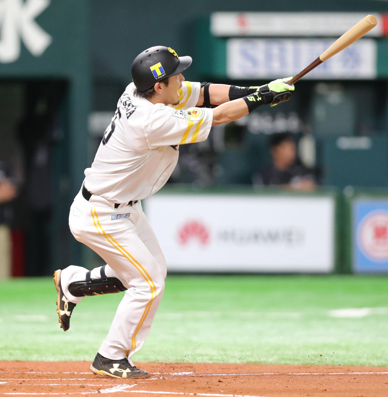 ソフトバンク対ロッテ　2回裏ソフトバンク無死、松田宣浩は左越えに先制本塁打を放つ（撮影・梅根麻紀）